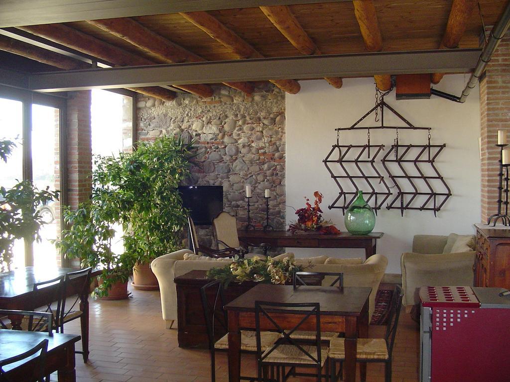 Agriturismo Sambuco Pastrengo Esterno foto